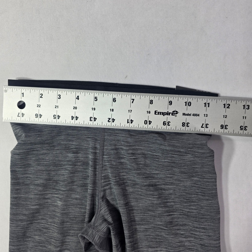 NEW Nike Pro Dri-FIT Womens Training Crop Leggings Grey Black XS - Picture 3 of 11